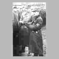 111-0636 Studienrat Dr. Weller als Hauptmann eines Vokssturm-Btl. im 2. Weltkrieg.jpg